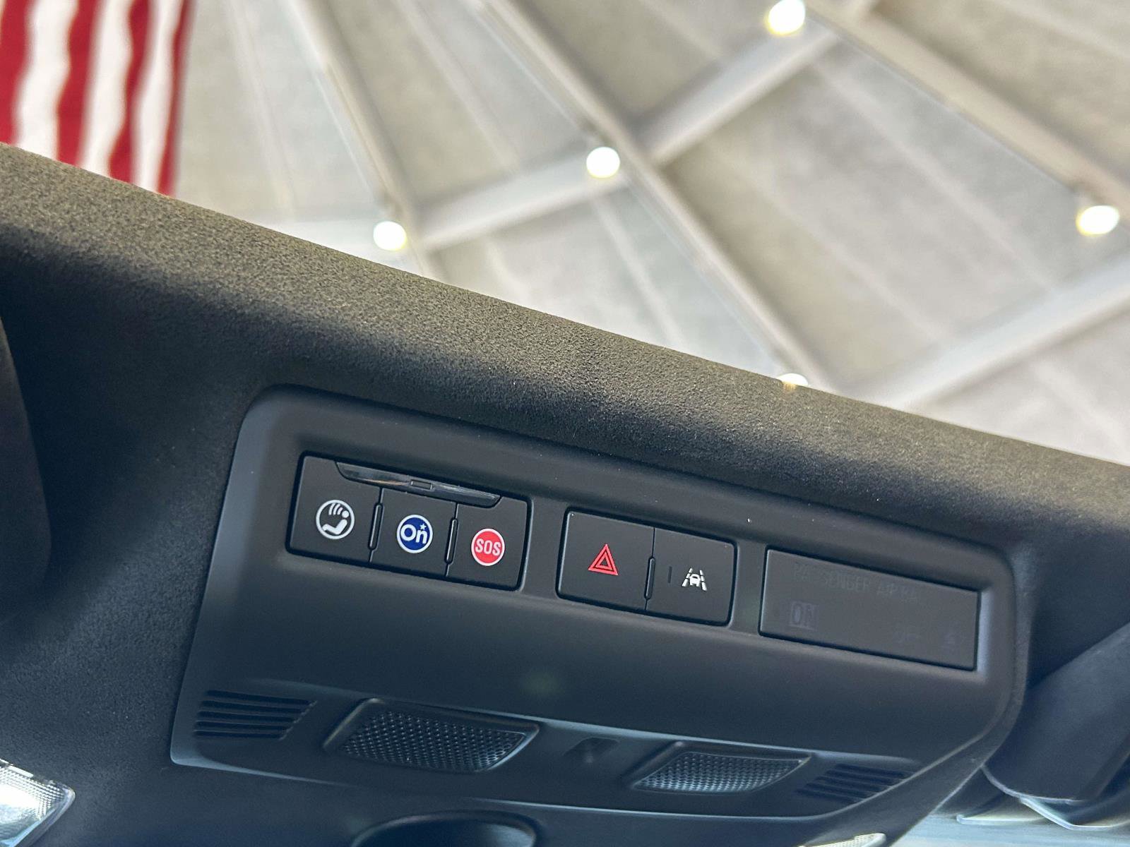 Used 2024 Chevrolet Corvette Stingray Premium Conv w/ Z51 Performance Package image 27