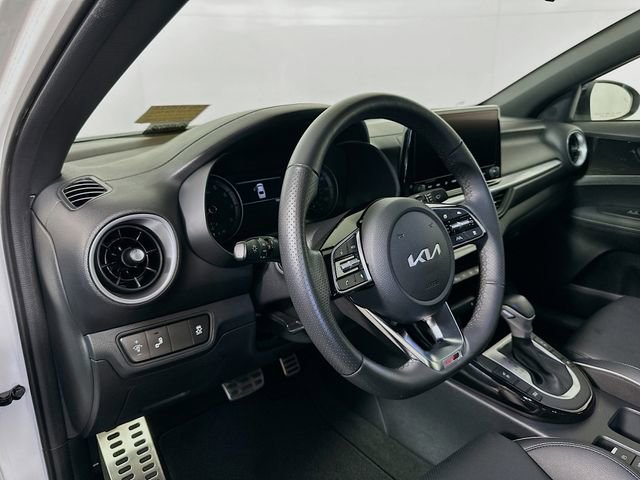Used 2024 Kia Forte GT-Line w/ GT-Line Premium Package image 10