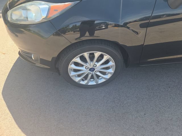 Used 2014 Ford Fiesta SE w/ Equipment Group 201A FWD image 9