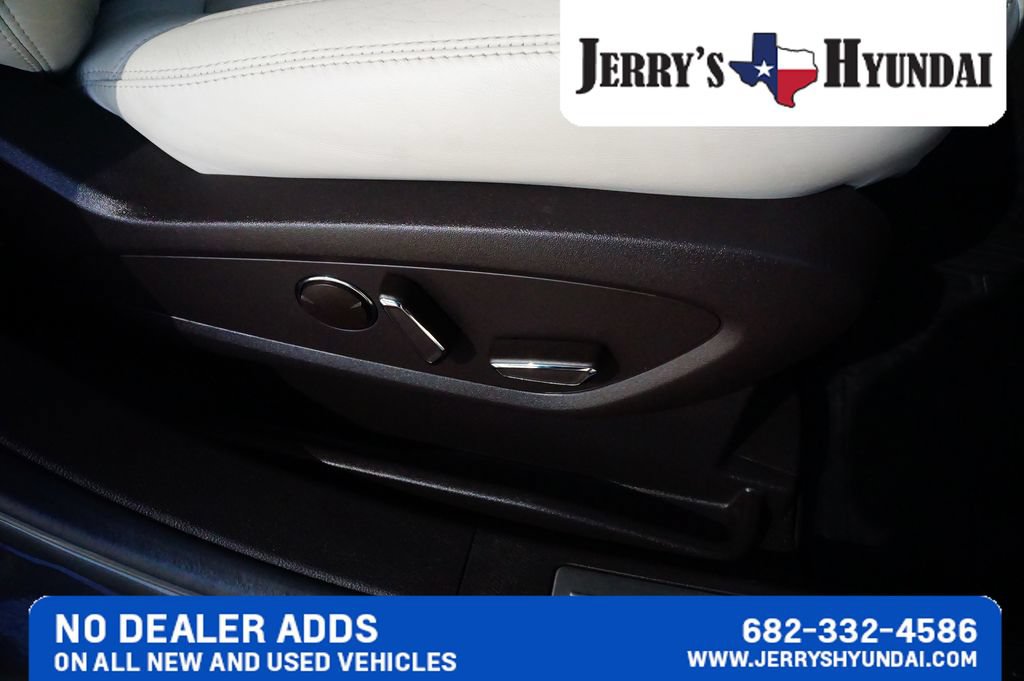 Used 2022 Lincoln Nautilus Black Label w/ Class II Trailer Tow Package AWD/4WD image 26