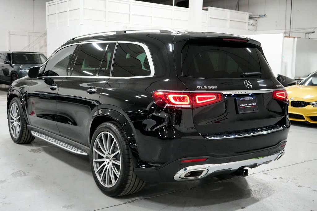 Used 2021 Mercedes-Benz GLS 580 4MATIC image 3