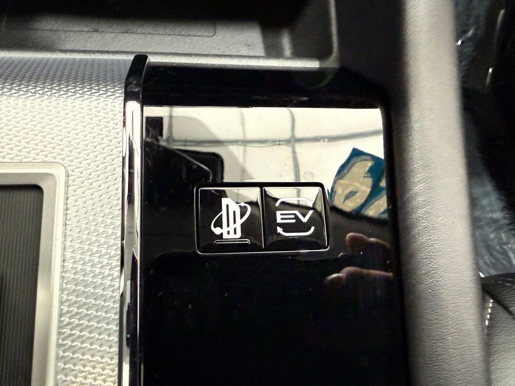 Used 2024 Mitsubishi Outlander SEL Black Edition image 41