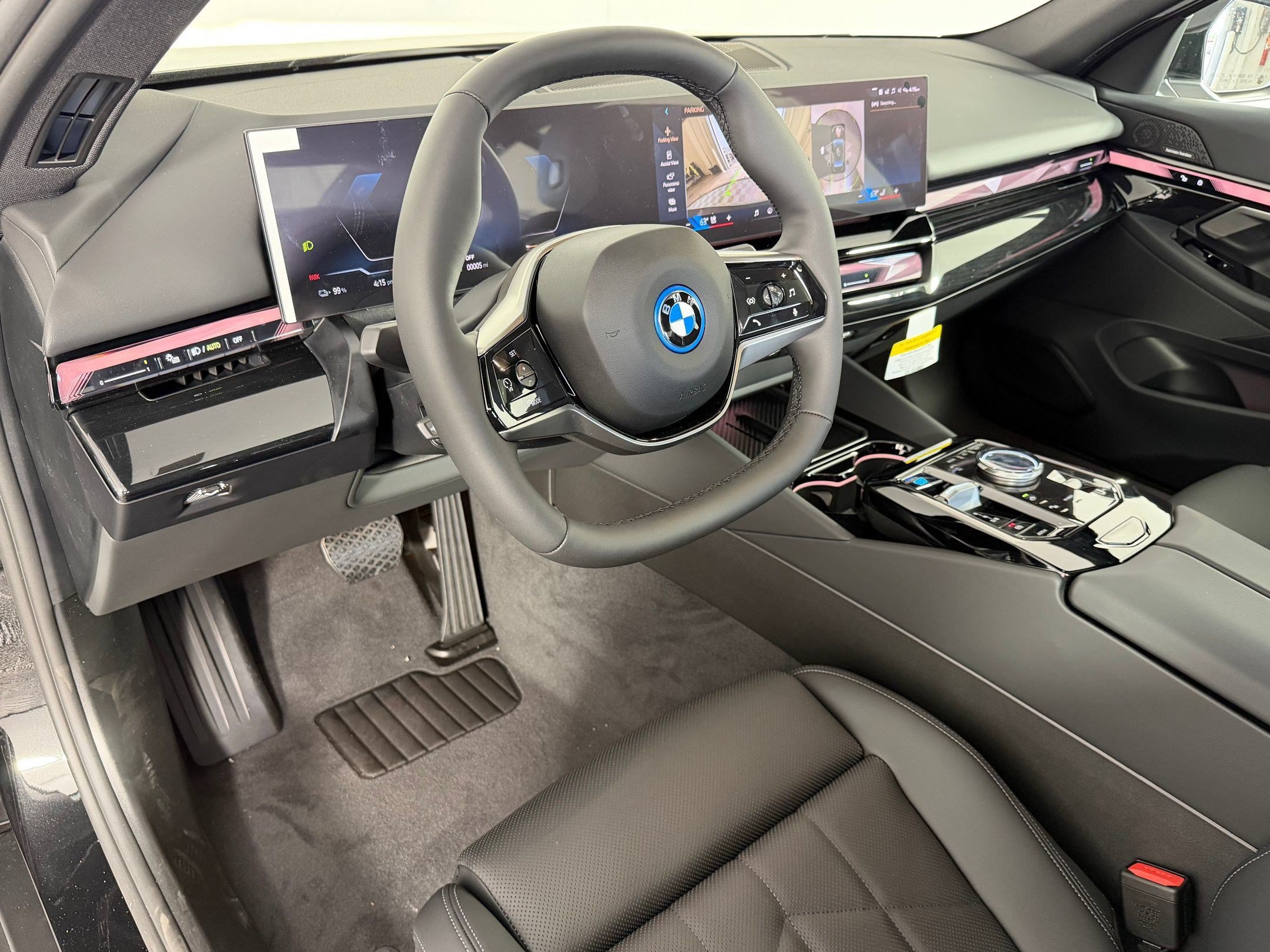 Used 2026 BMW i5 eDrive40 w/ Convenience Package RWD image 4