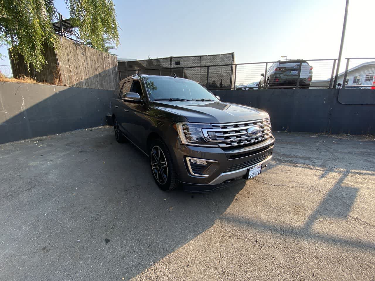 Used 2020 Ford Expedition Limited w/ Special Edition Package AWD/4WD image 8