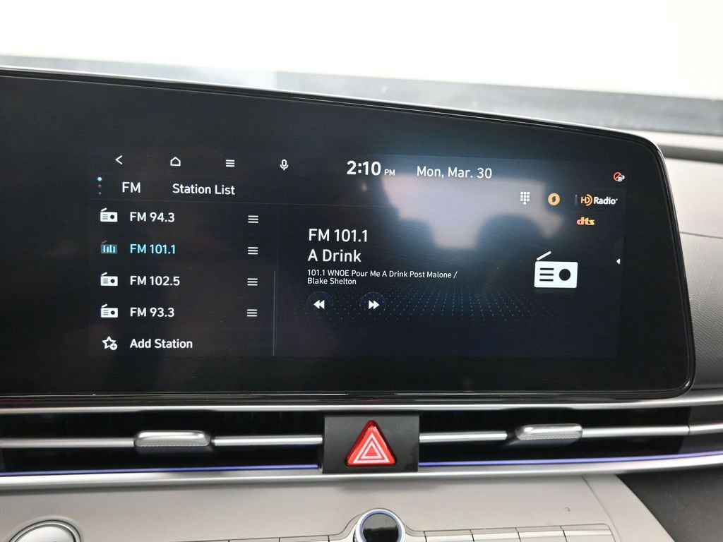 Used 2025 Hyundai Elantra Limited FWD image 29
