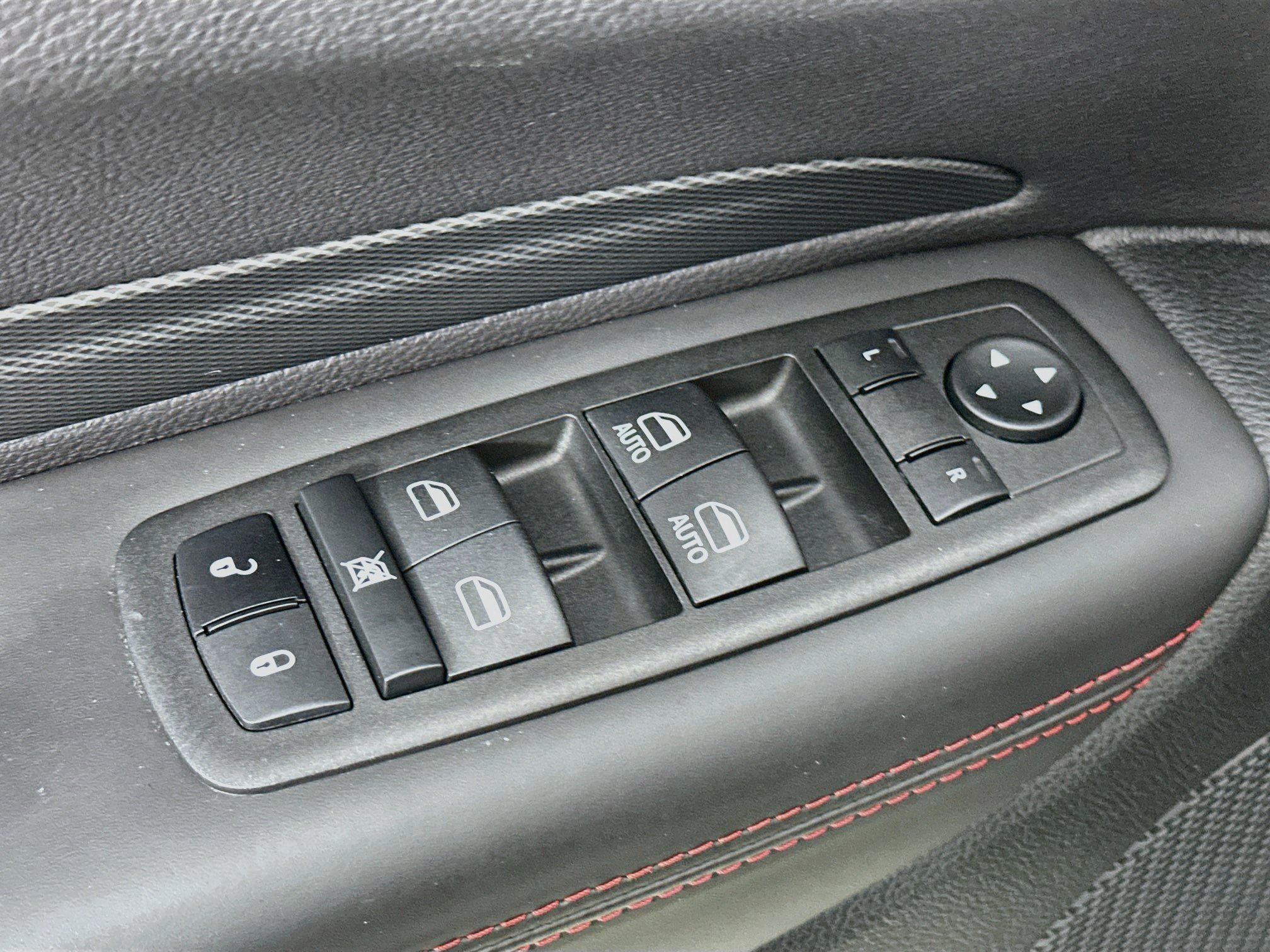 Used 2023 Dodge Durango R/T RWD image 18