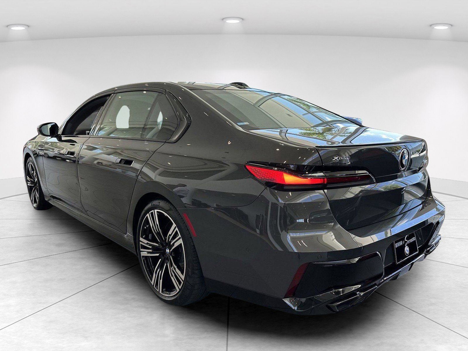 New 2026 BMW 760i xDrive w/ Executive Package AWD/4WD image 3