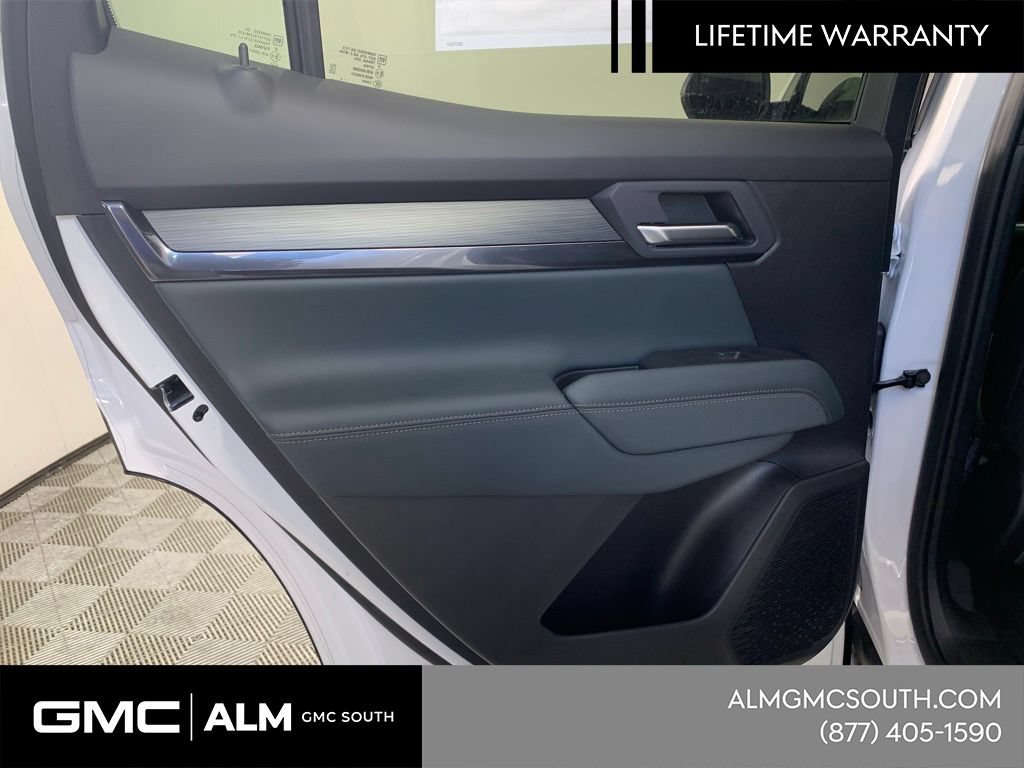 New 2026 GMC Terrain AT4 AWD/4WD image 28