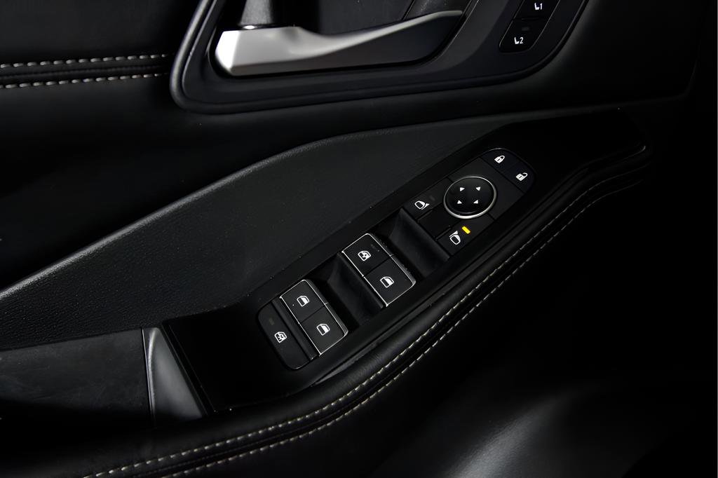 Used 2024 Nissan Rogue SL w/ SL Premium Package image 9