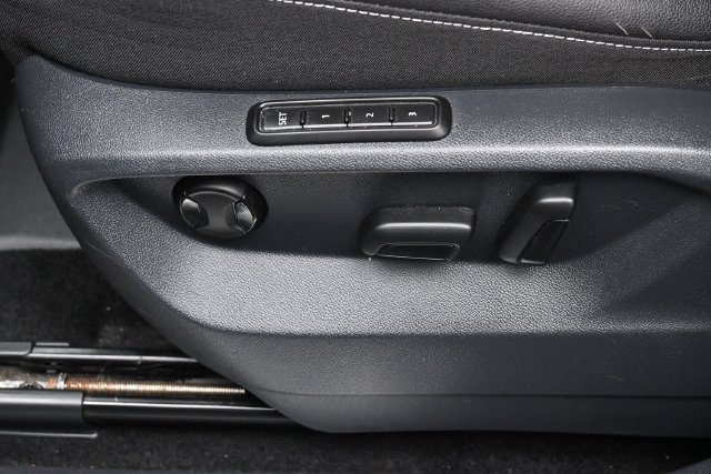 Used 2021 Volkswagen Tiguan SEL Premium R-Line AWD/4WD image 10