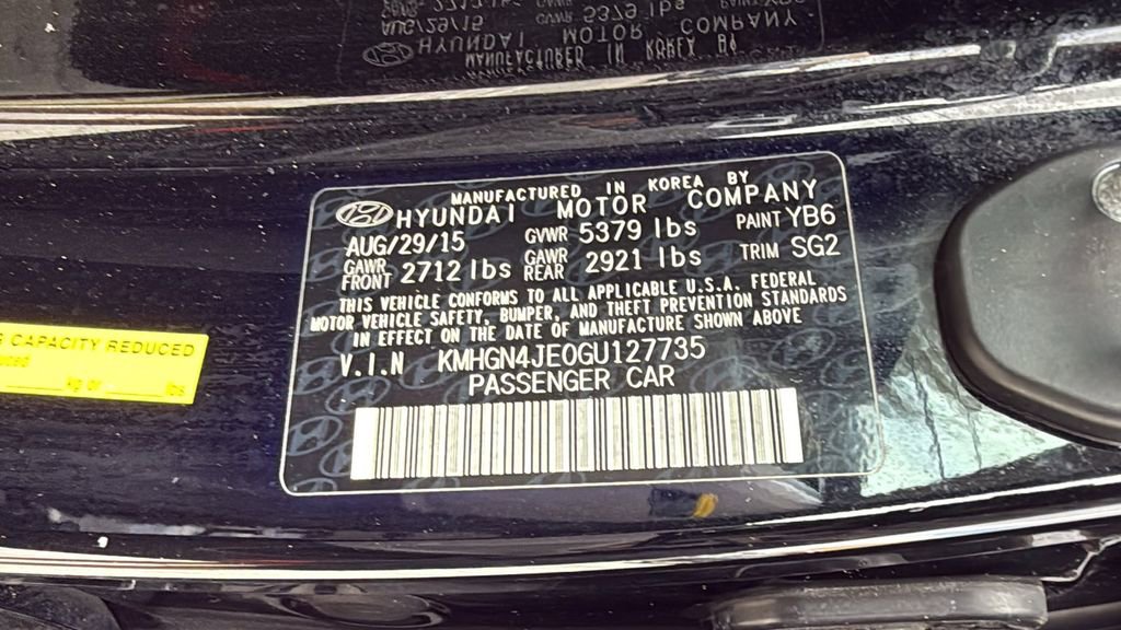 Used 2016 Hyundai Genesis 3.8 RWD image 32
