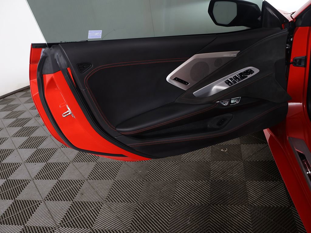 Used 2022 Chevrolet Corvette Stingray Premium Conv w/ Z51 Performance Package image 27