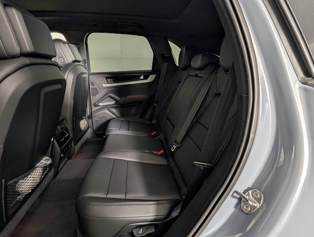 New 2026 Porsche Cayenne AWD/4WD image 25