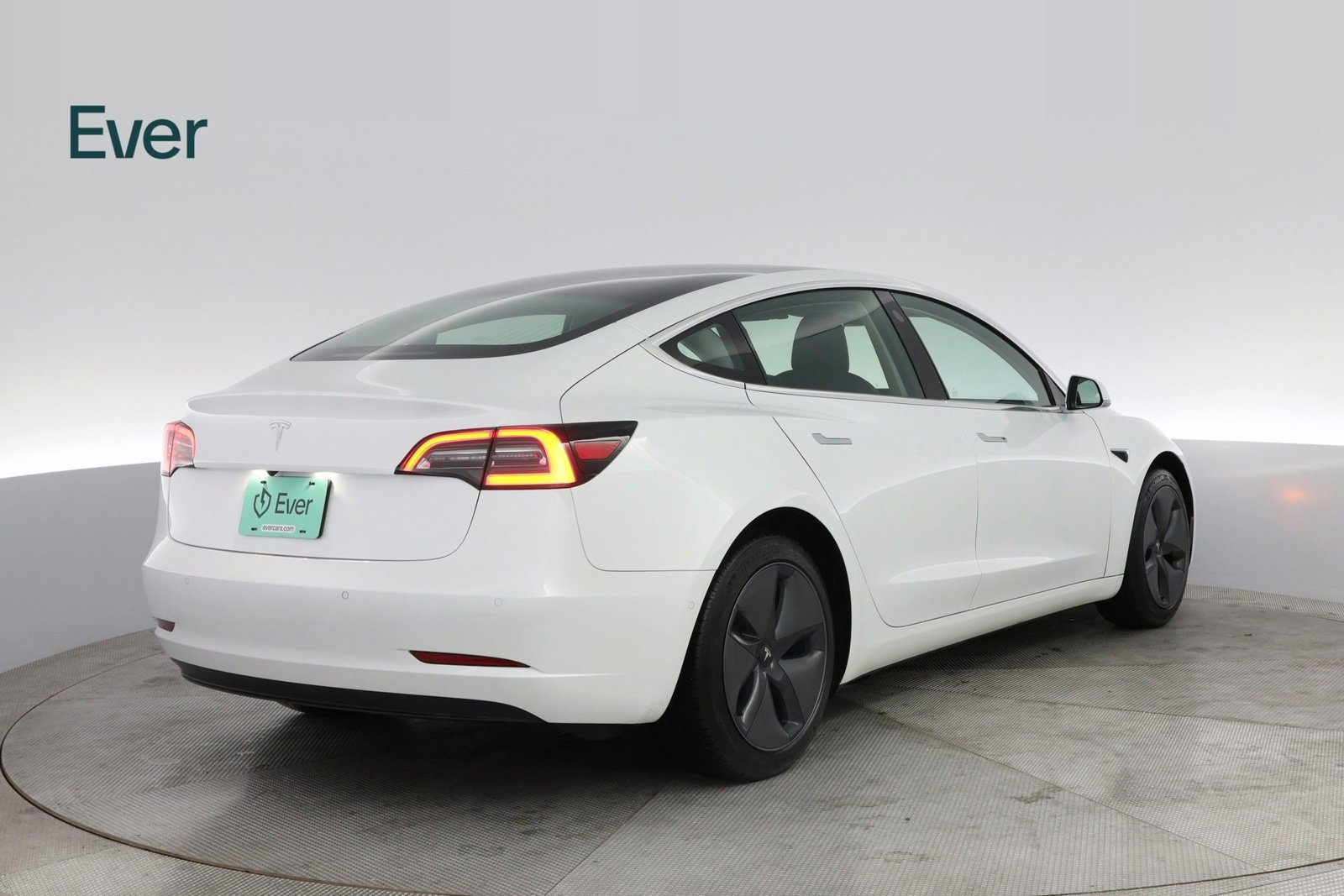 Used 2020 Tesla Model 3 Standard Range image 12