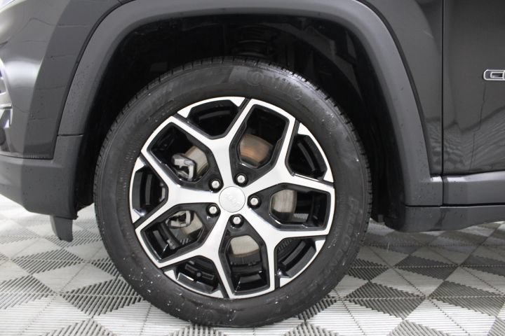 Used 2024 Jeep Compass Limited AWD/4WD image 47