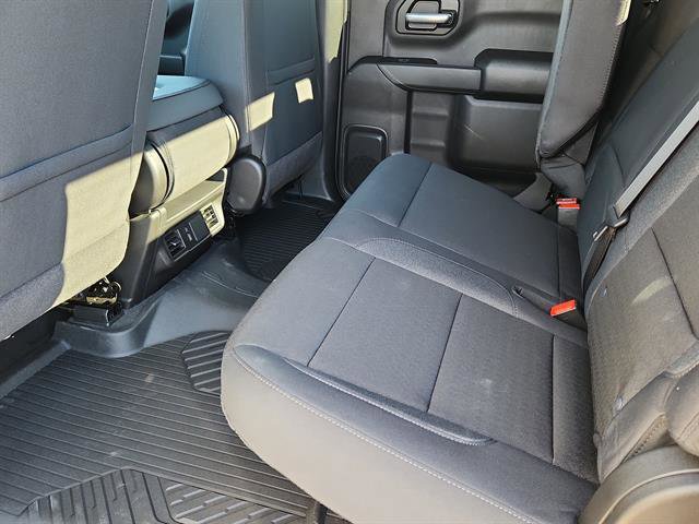 New 2026 Chevrolet Silverado 1500 Custom Trail Boss w/ LPO, Dark Essentials Package image 9