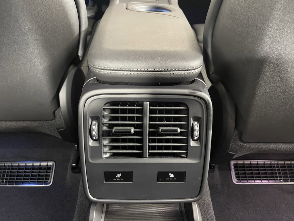 Used 2024 Porsche Taycan 4S image 17