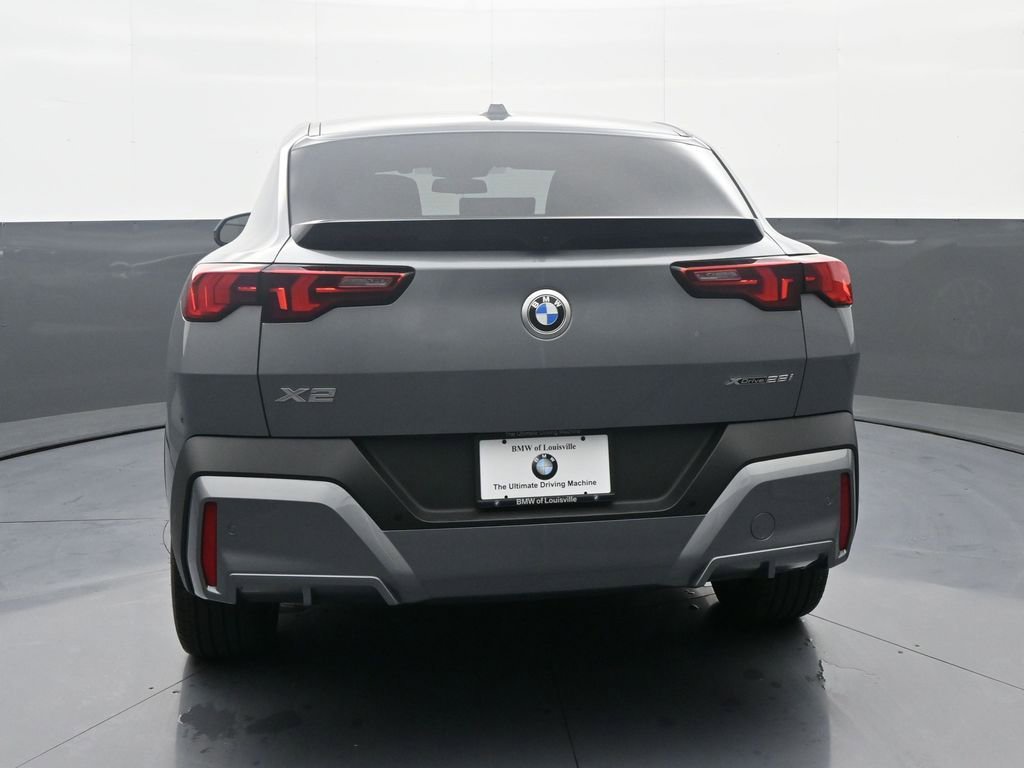 Used 2025 BMW X2 xDrive28i w/ Premium Package image 6