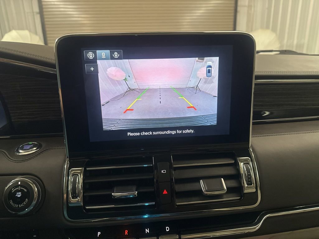 Used 2020 Lincoln Navigator Black Label w/ Cargo Convenience Package image 15