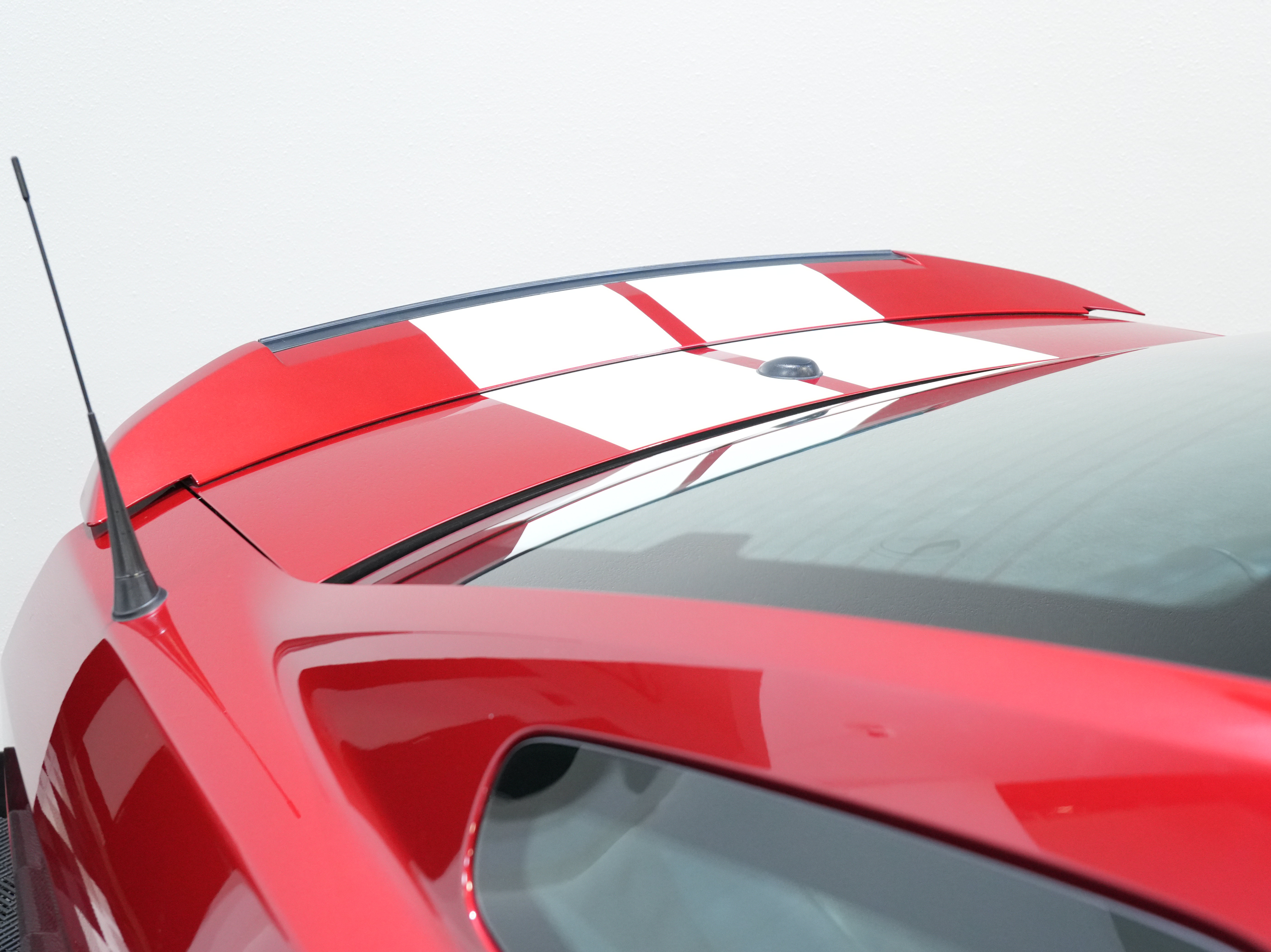 Used 2013 Ford Mustang Shelby GT500 w/ Electronics Pkg RWD image 14