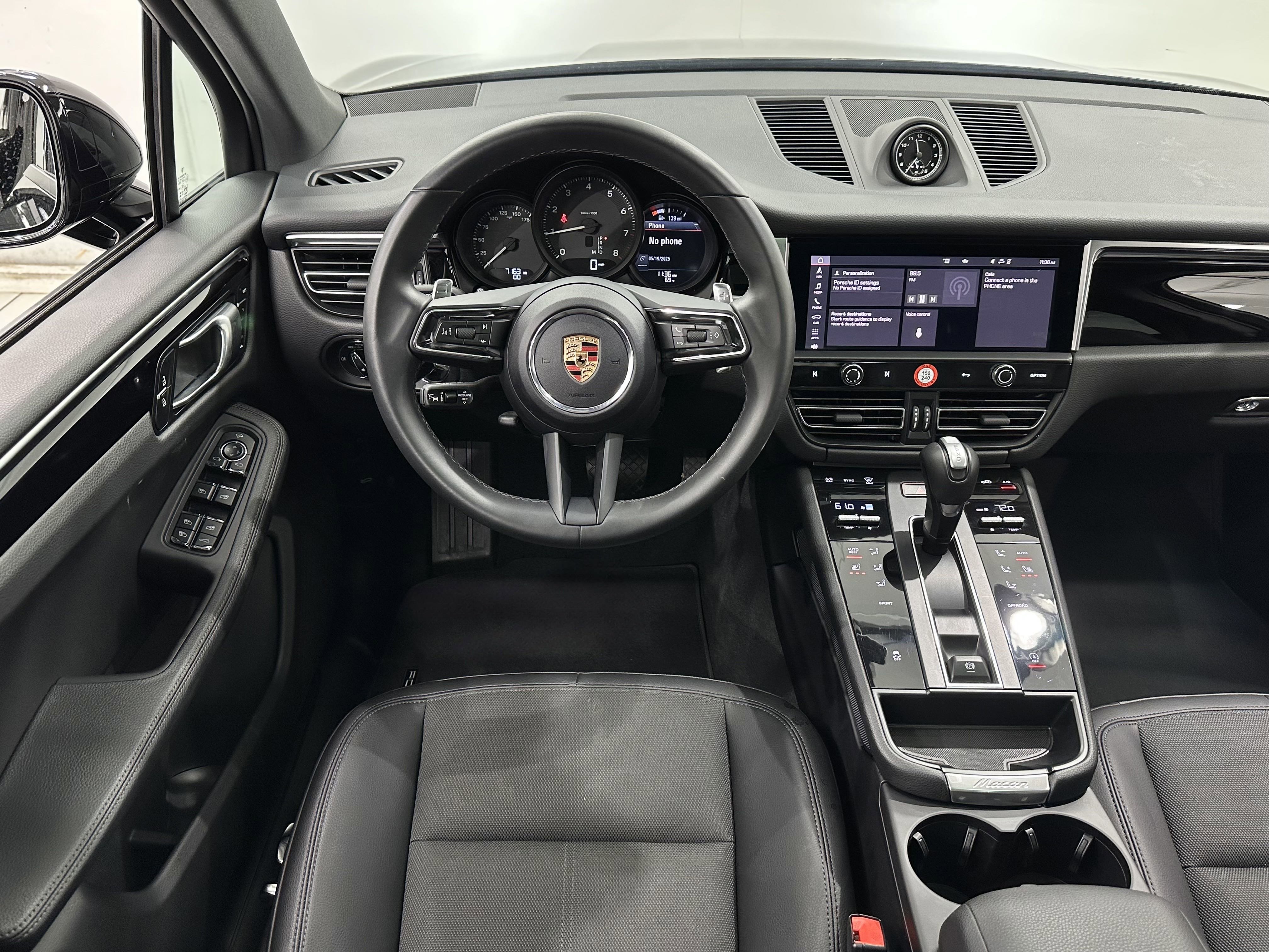 Certified 2024 Porsche Macan image 24