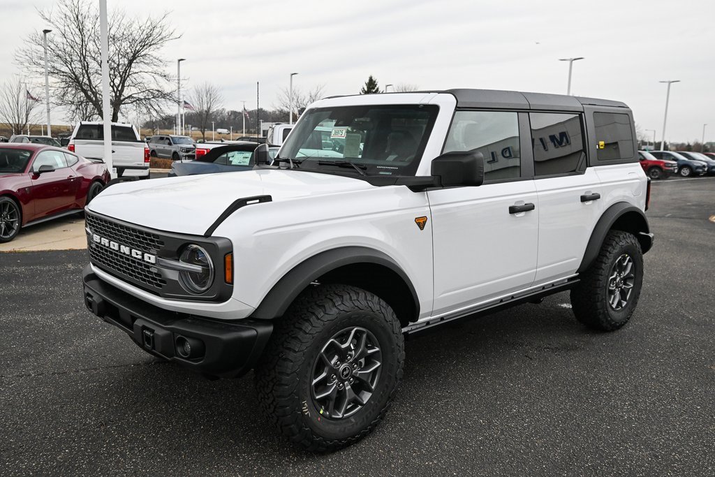 New 2025 Ford Bronco Badlands image 9