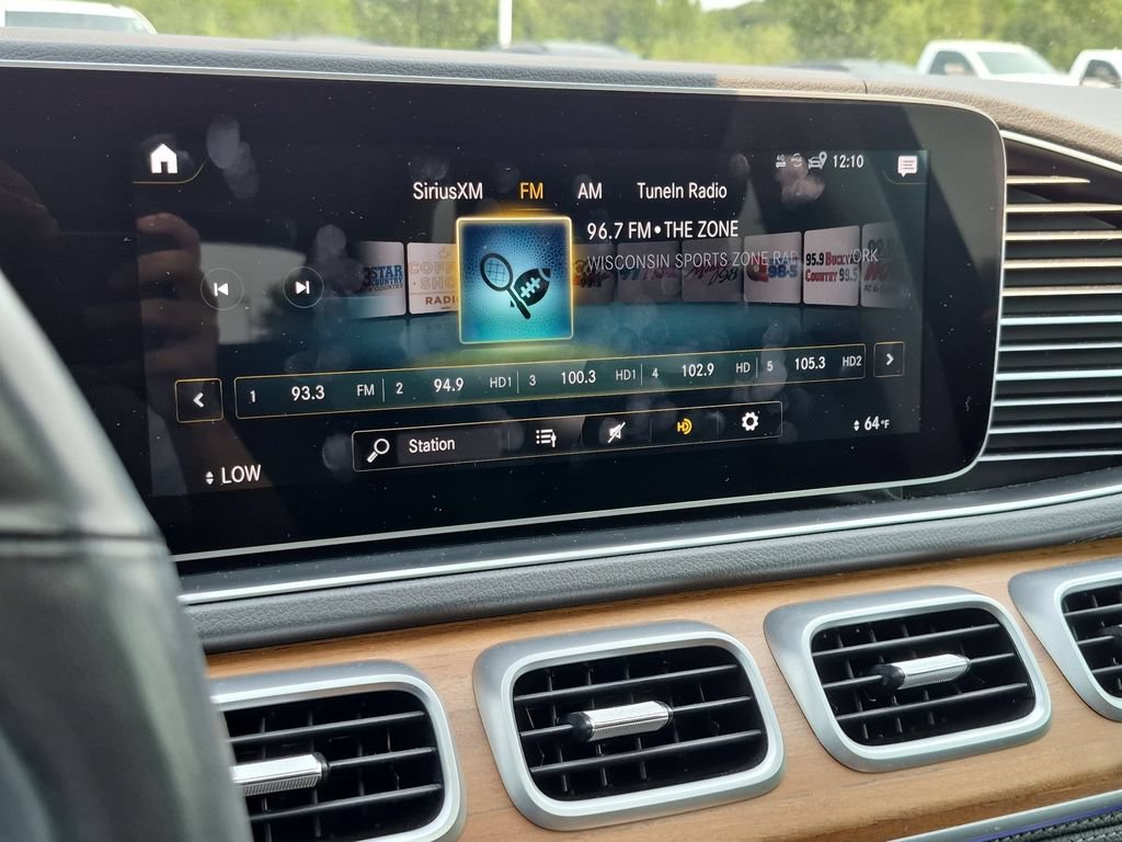 Used 2020 Mercedes-Benz GLE 450 4MATIC w/ MBUX Technology Package image 22