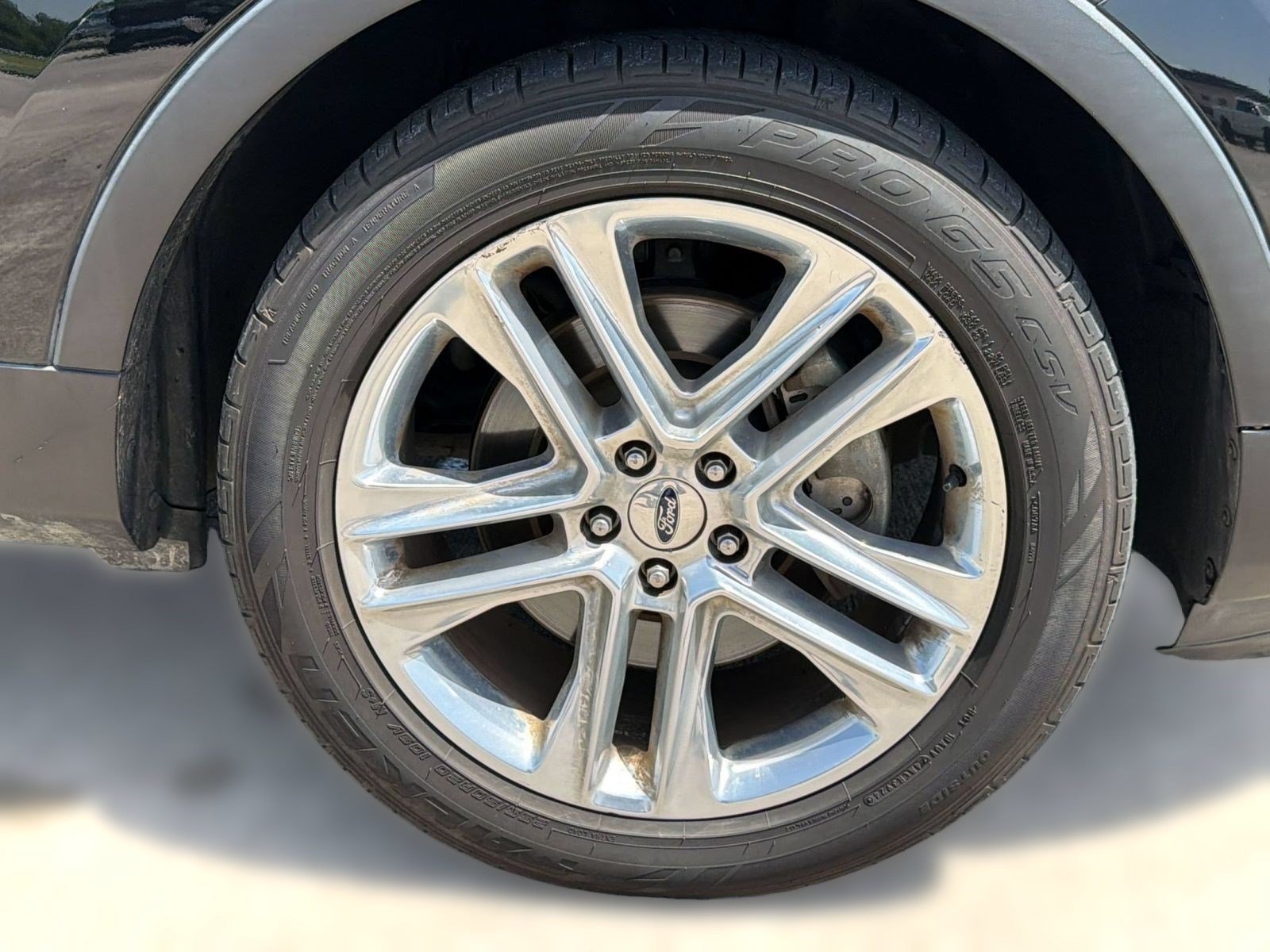 Used 2017 Ford Explorer Limited w/ Equipment Group 301A FWD image 12