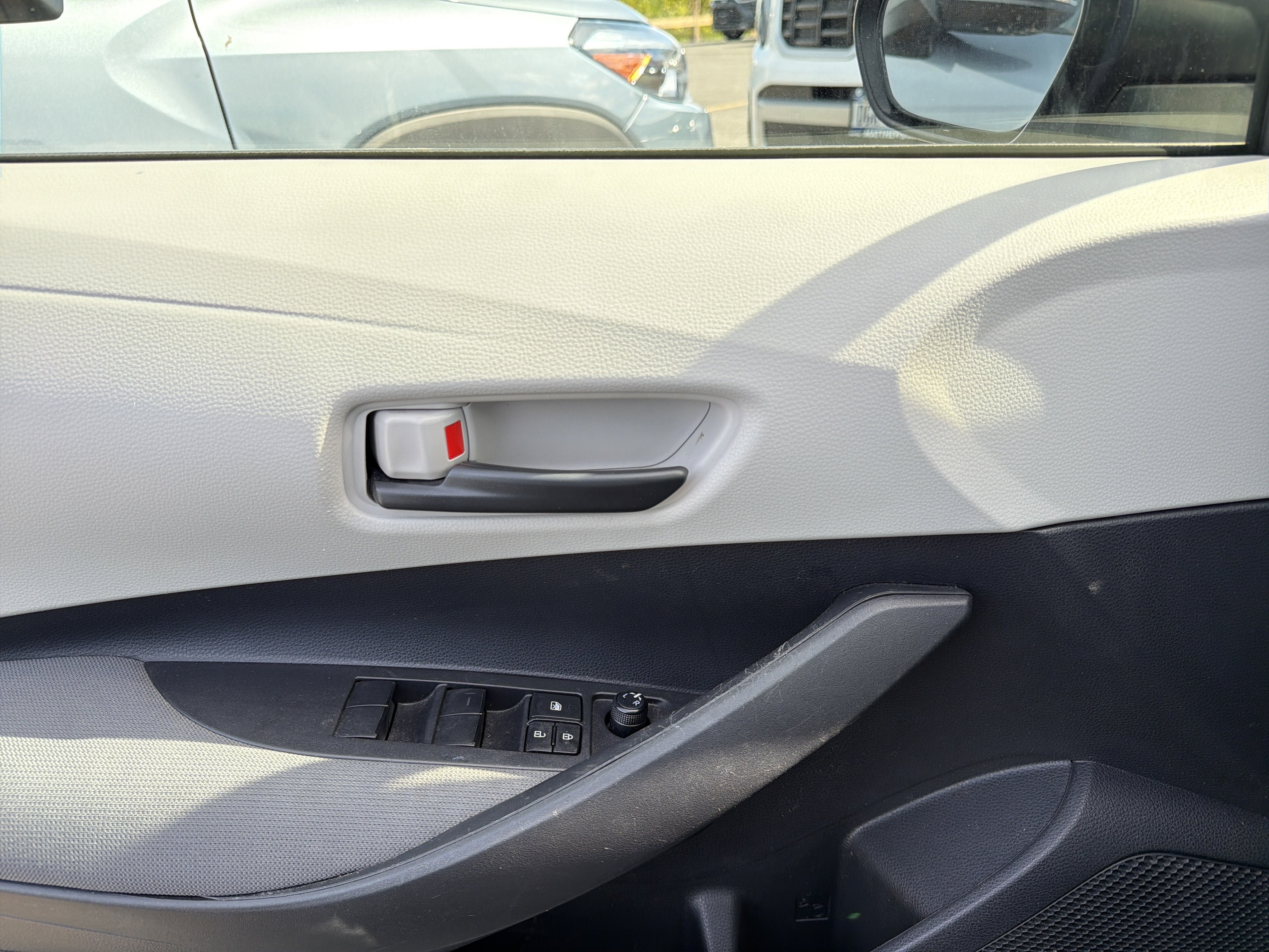 Certified 2022 Toyota Corolla LE FWD image 13