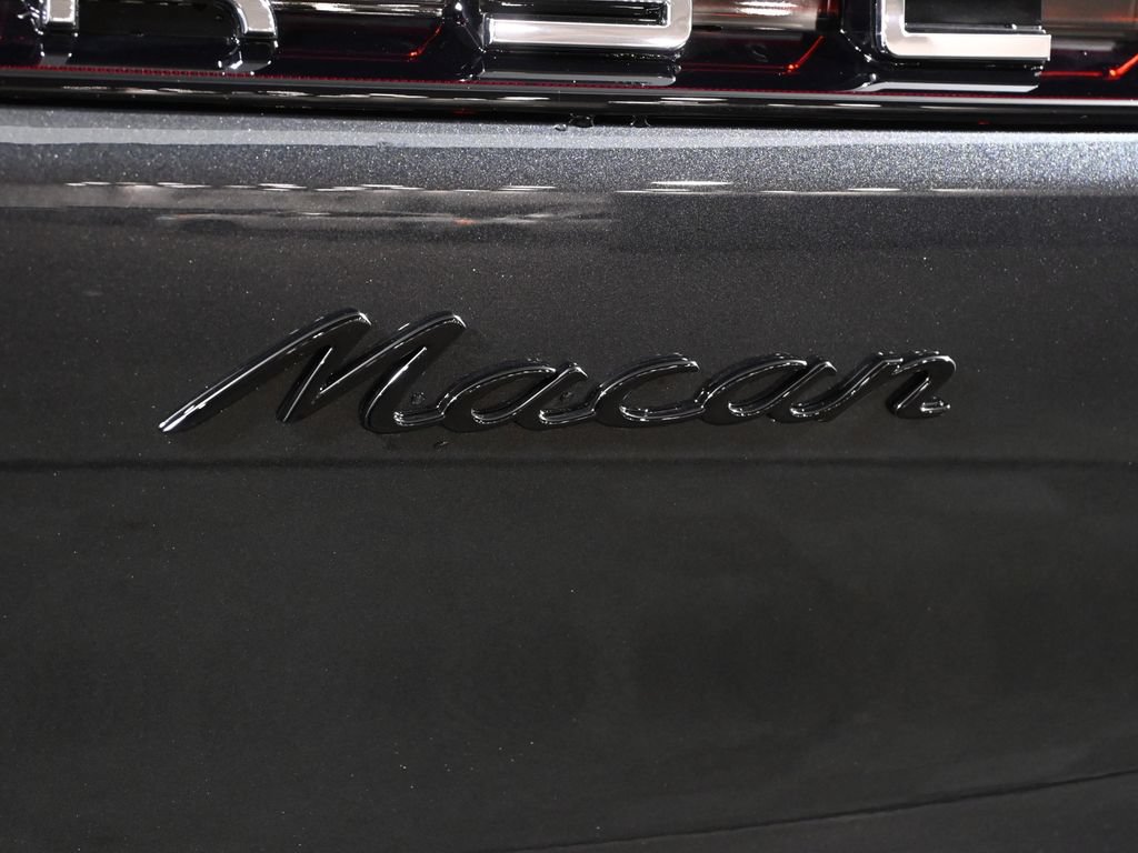 New 2026 Porsche Macan AWD/4WD image 46