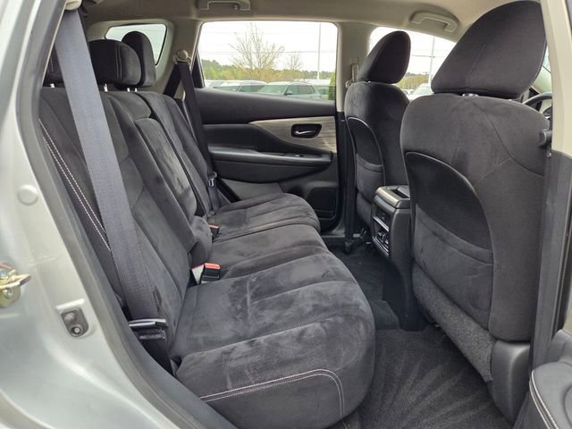 Used 2017 Nissan Murano S w/ Navigation Package image 16