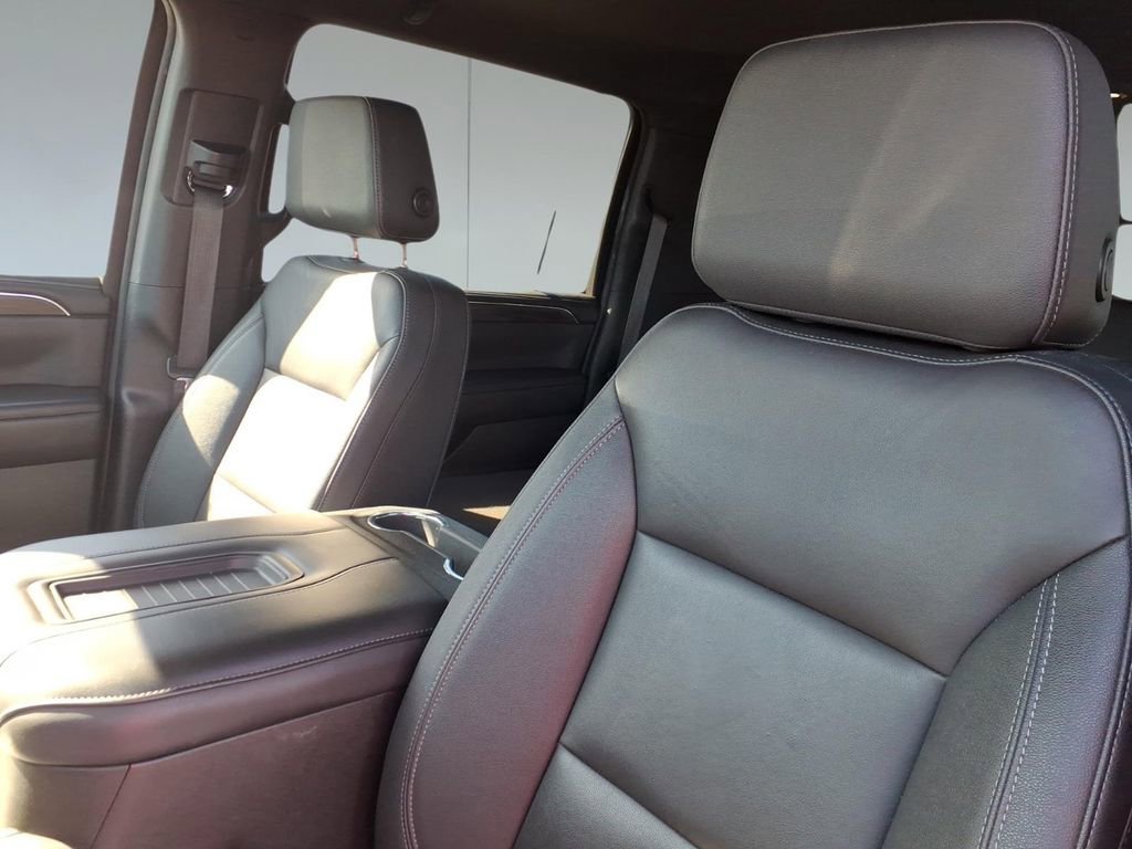 Used 2024 Chevrolet Suburban LT AWD/4WD image 14