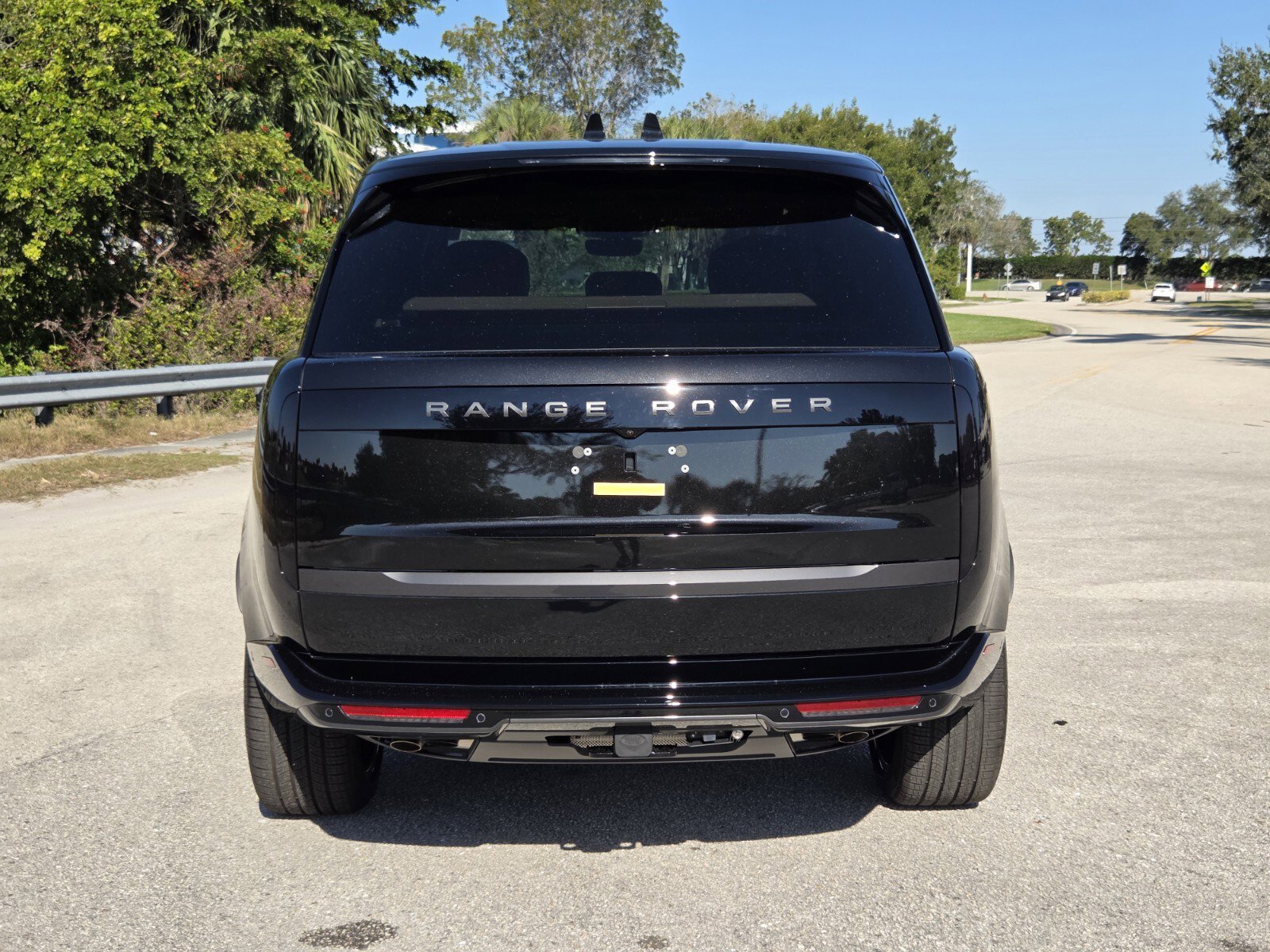 New 2025 Land Rover Range Rover SE image 6