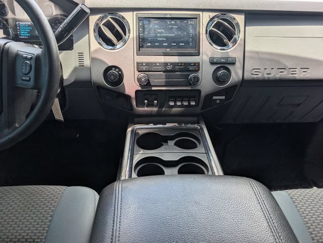 Used 2016 Ford F250 XLT w/ XLT Premium Package AWD/4WD image 9