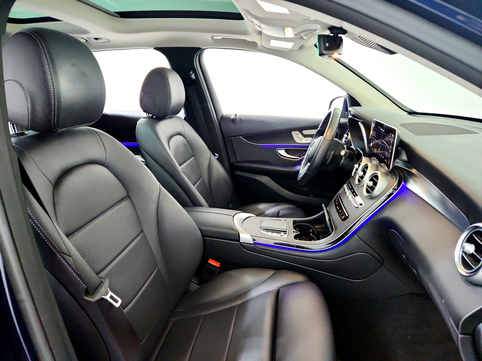 Used 2022 Mercedes-Benz GLC 300 4MATIC image 30