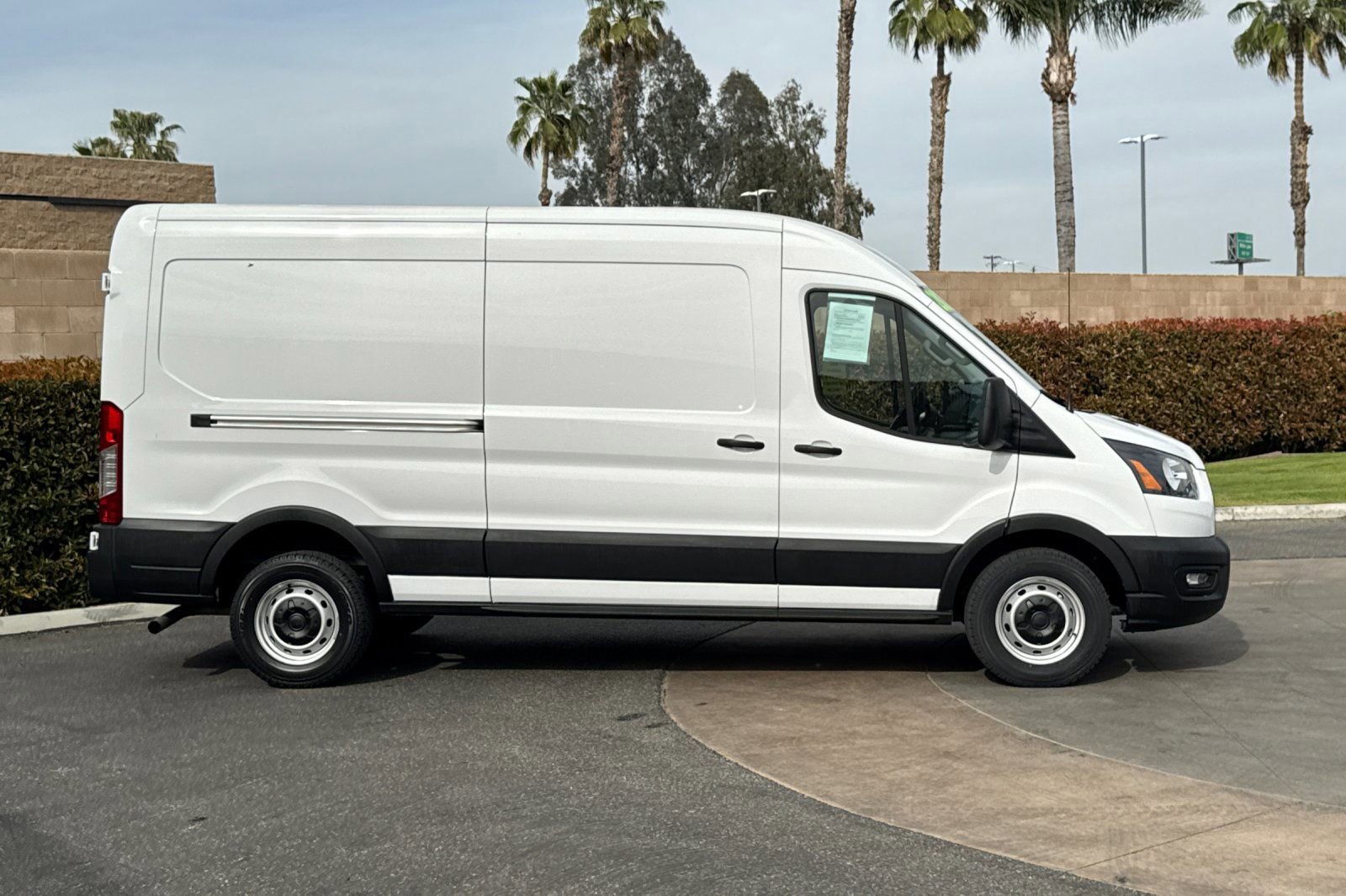 Used 2025 Ford Transit 250 148 Medium Roof w/ Load Area Protection Package video 3