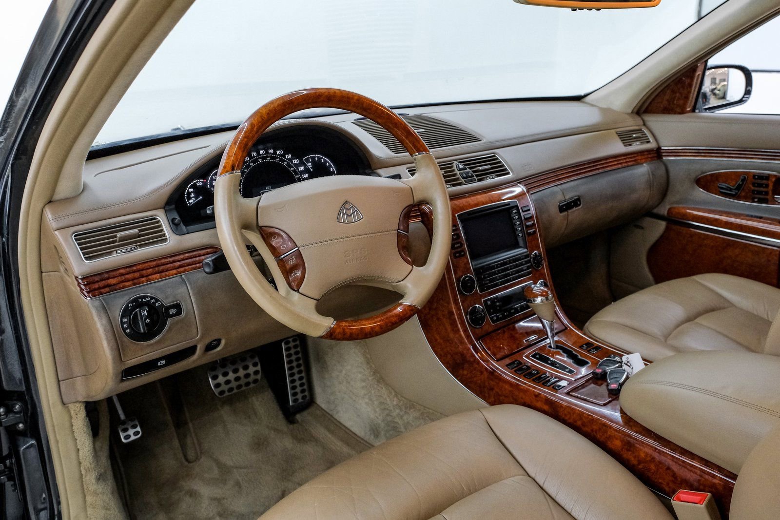 Used 2005 Maybach 57 image 14
