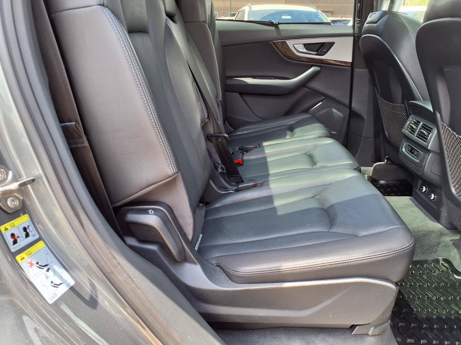 Used 2018 Audi Q7 2.0T Premium Plus w/ Premium Plus Package AWD/4WD image 14