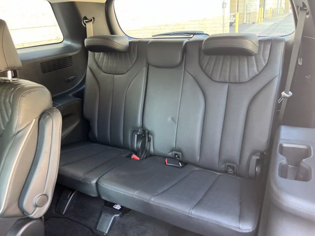 Used 2024 Hyundai Palisade Limited FWD image 13