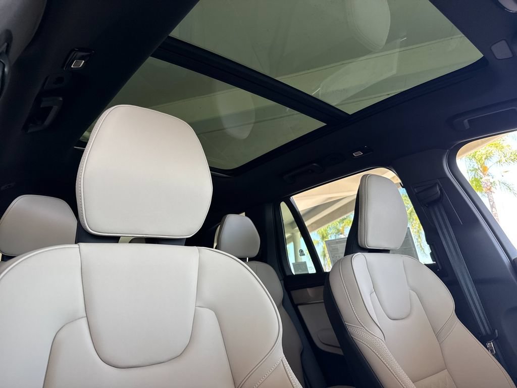 New 2026 Volvo XC90 B6 Plus AWD/4WD image 17