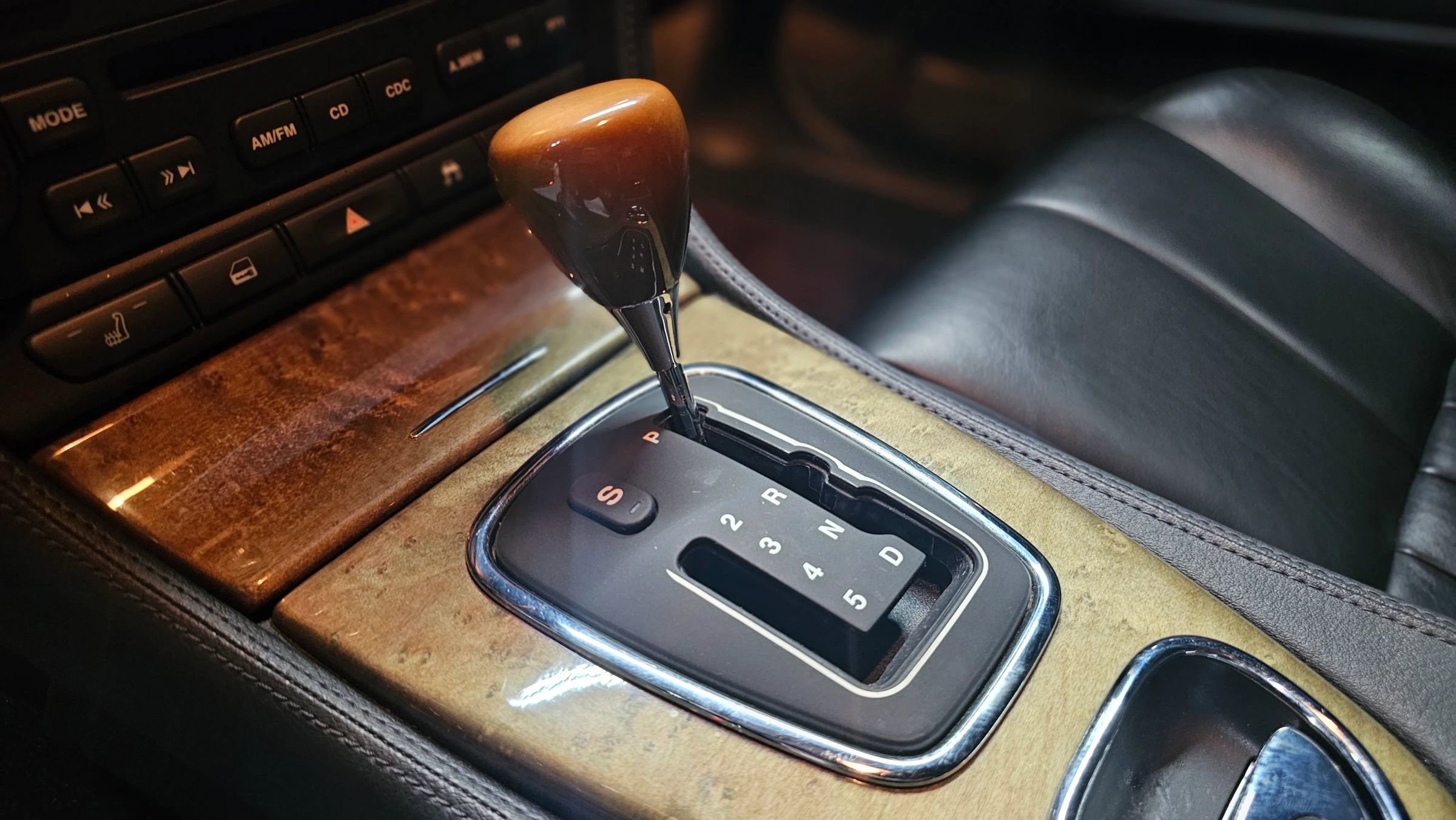 Used 2003 Jaguar S-TYPE 4.2 image 23