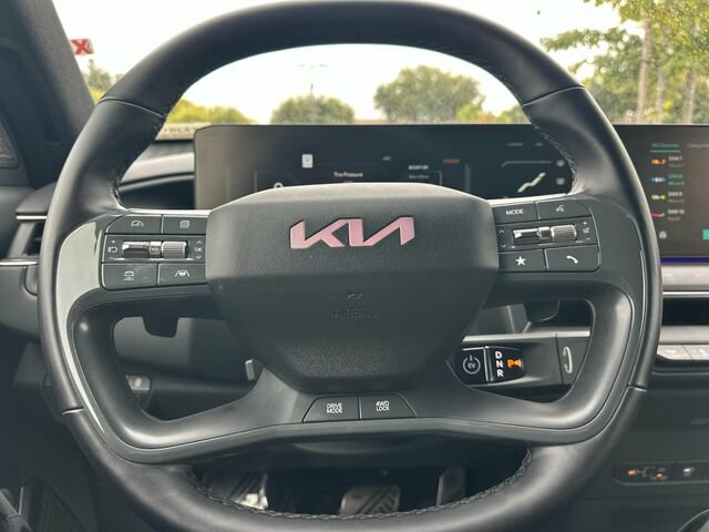 Used 2024 Kia EV9 GT-Line AWD/4WD image 28