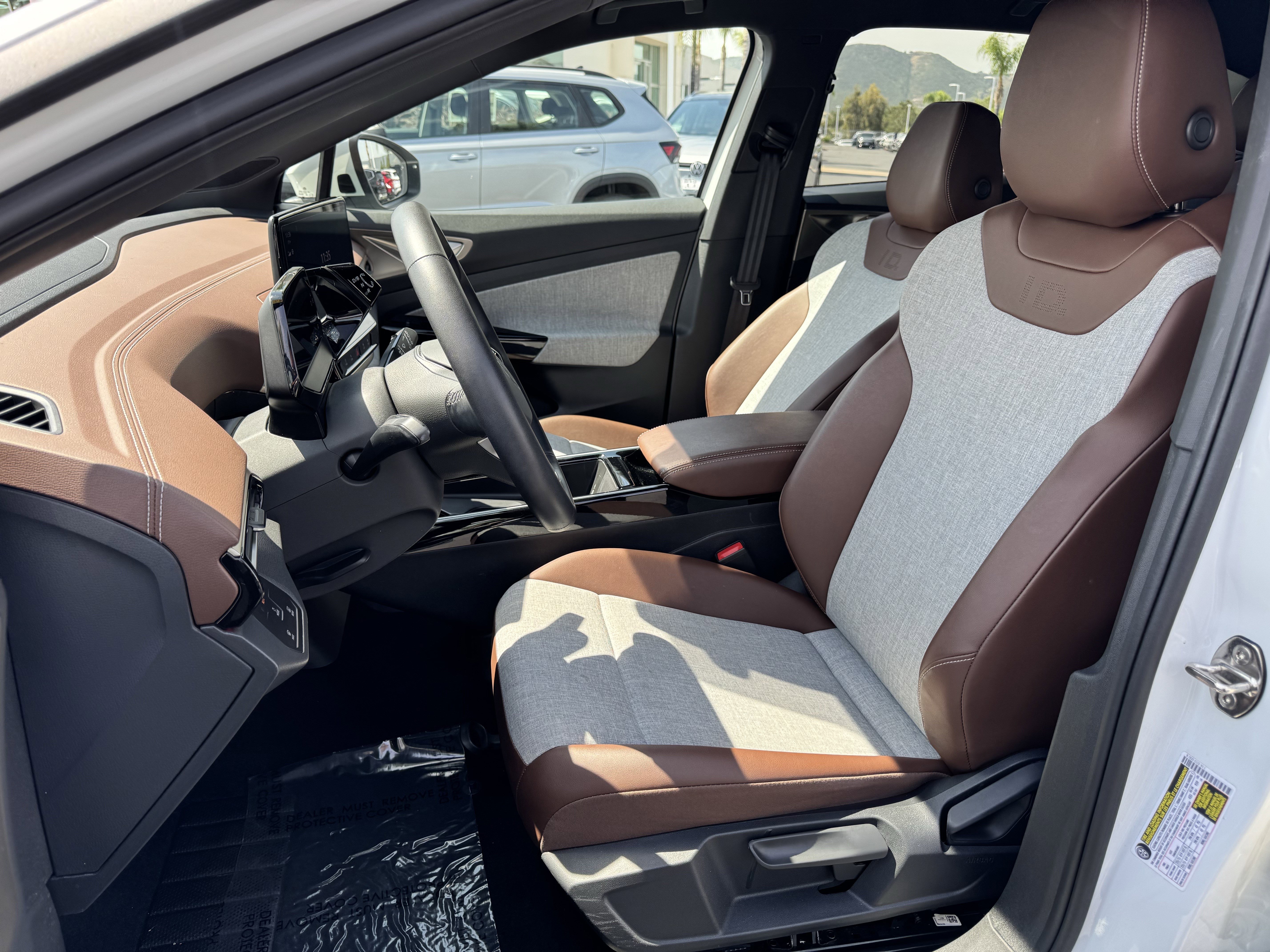 Used 2023 Volkswagen ID.4 2WD image 15