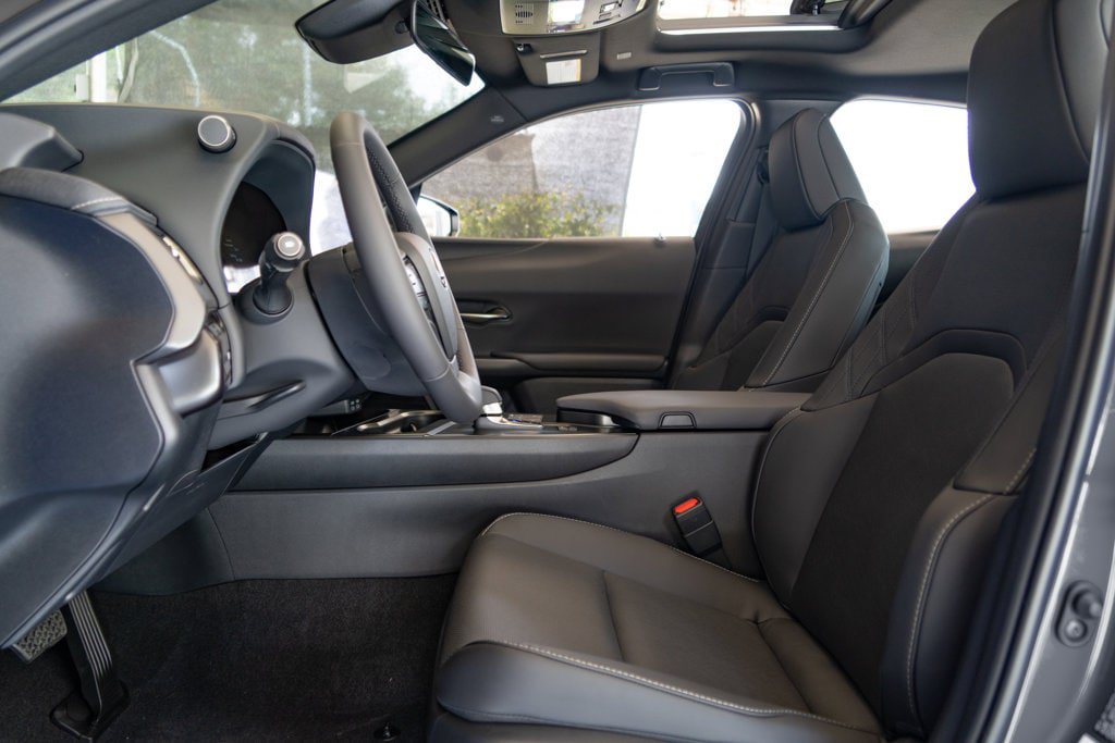 New 2026 Lexus UX 300h AWD image 15