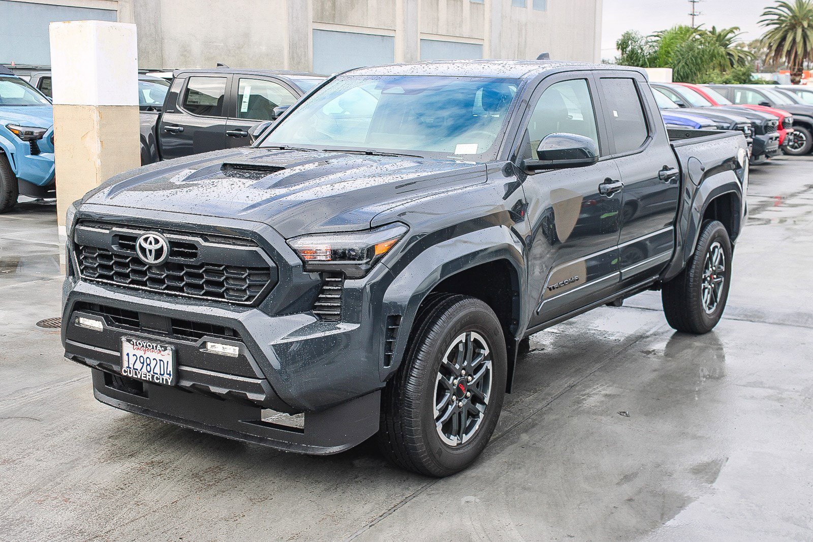 Used 2024 Toyota Tacoma TRD Sport image 3