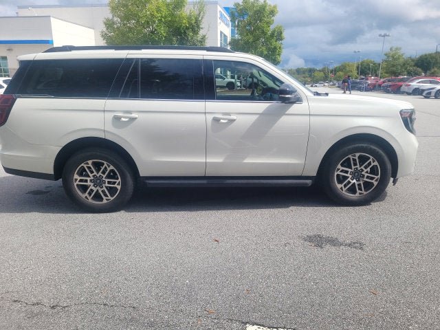 Used 2025 Ford Expedition Active RWD image 21