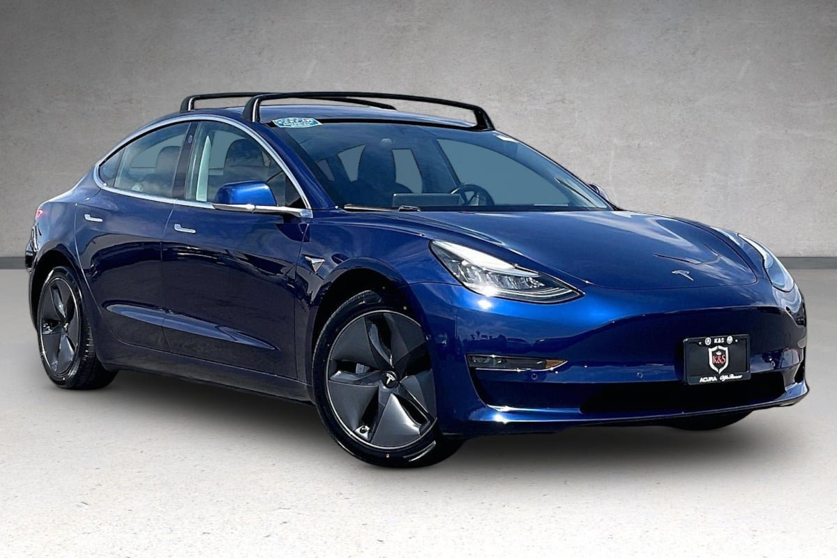 Used 2019 Tesla Model 3 Standard Range Plus RWD image 2