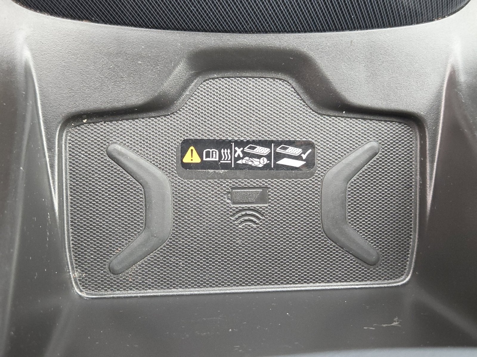 Used 2021 Chevrolet Colorado Z71 w/ Safety Package image 6
