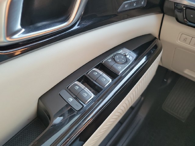 Used 2024 Kia Carnival SX Prestige FWD image 27