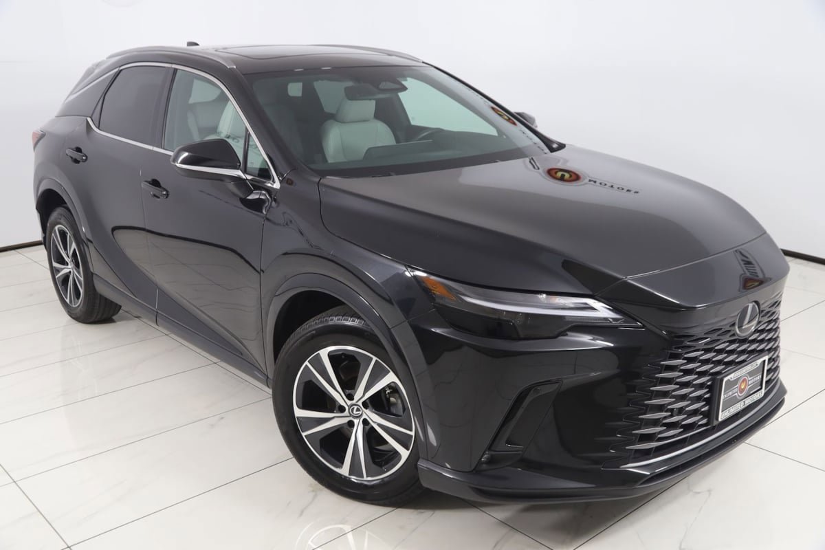 Used 2023 Lexus RX 350 Premium w/ Accessory Package AWD/4WD image 18